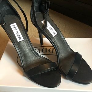Steve Madden black heels